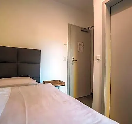 Hotel Mey Boardinghouse